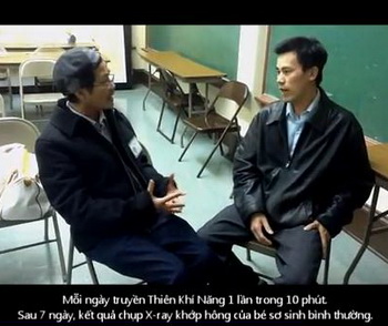 video Thiên Khí Năng chữa lành khớp háng trẻ sơ sinh
